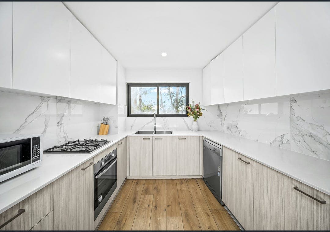 Spacious 3-Bedroom Apartment in the Heart of Bonnyrigg CBD - Image 6