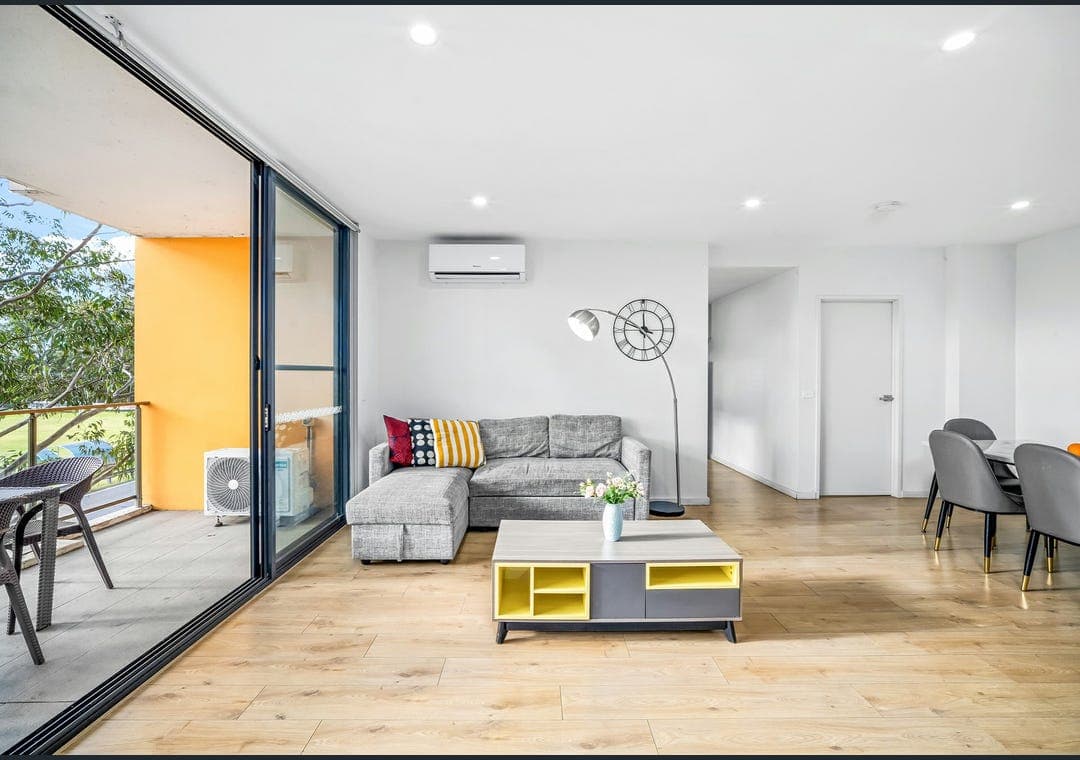 Spacious 3-Bedroom Apartment in the Heart of Bonnyrigg CBD - Image 7