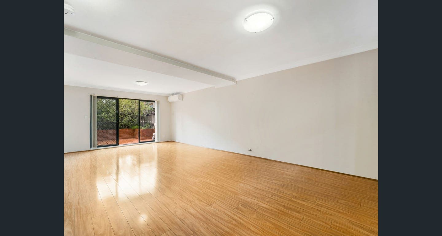 3 Bedroom Townhouse in Prime Location - Image 7